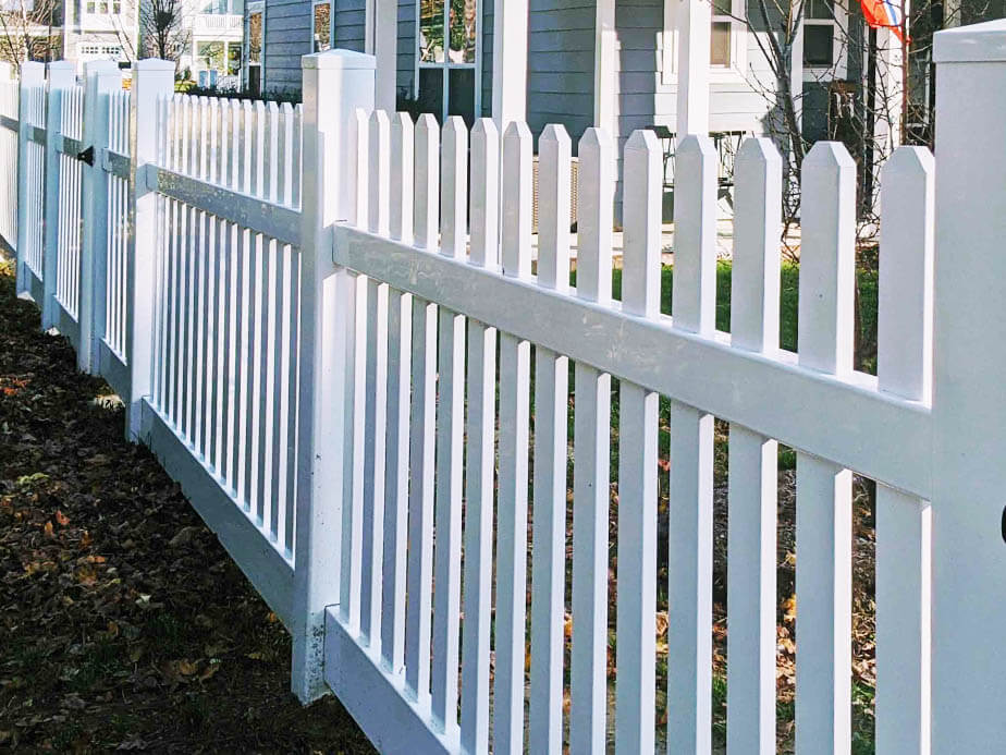 Vinyl Fence Contractor in Virginia Beach, VA